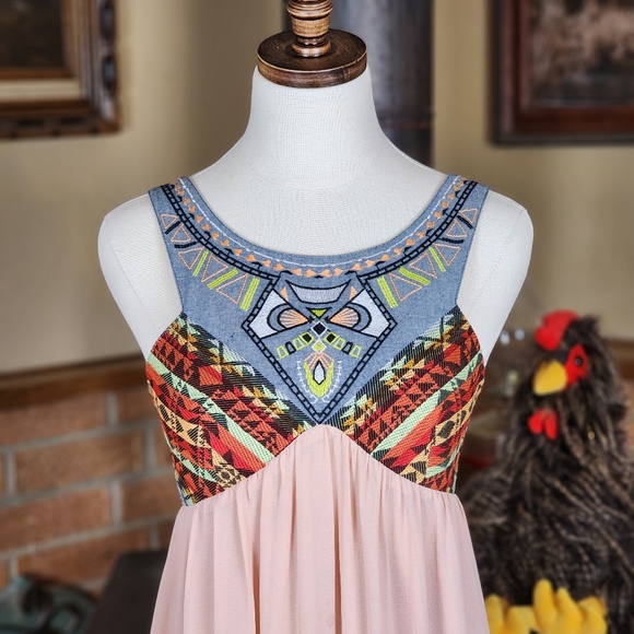 Flying Tomato Dresses & Skirts - Flying Tomato Dusty Pink Embroidered Bodice Maxi Dress